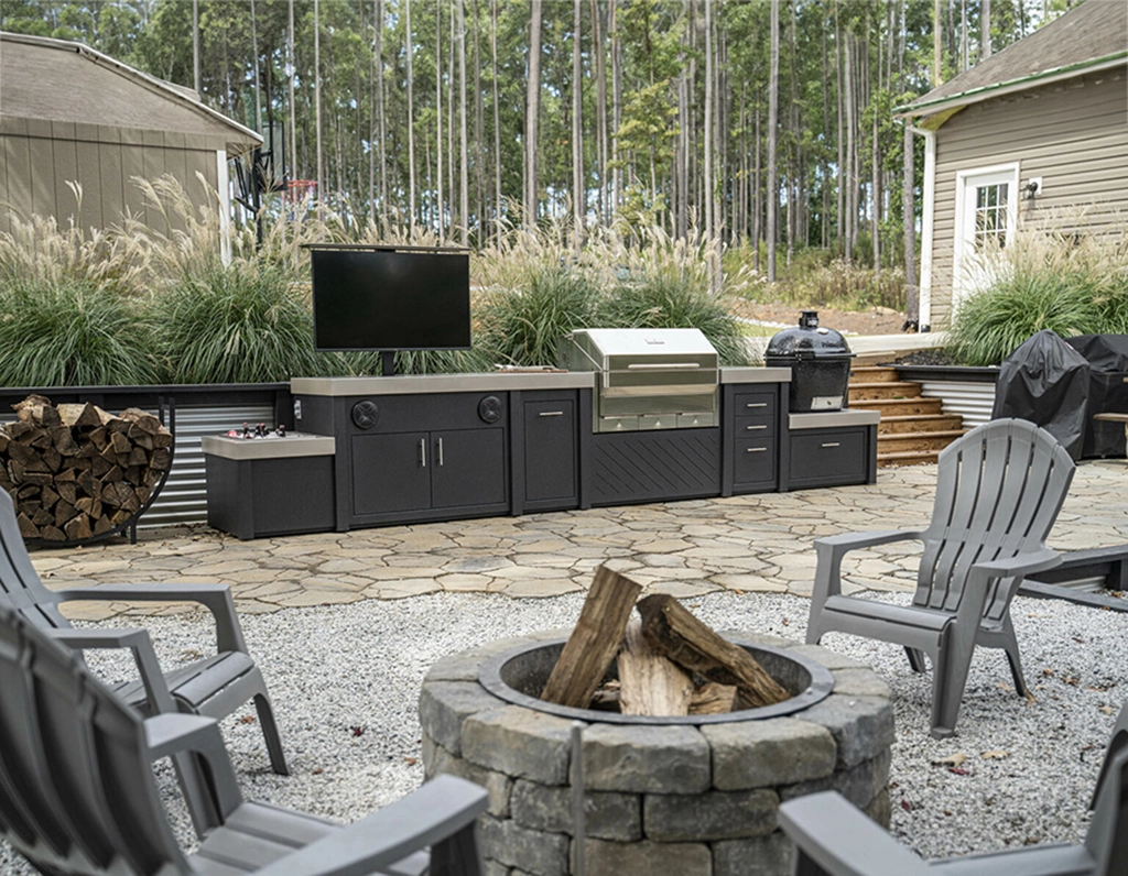 outdoor kitchen by River City Fireplaces
